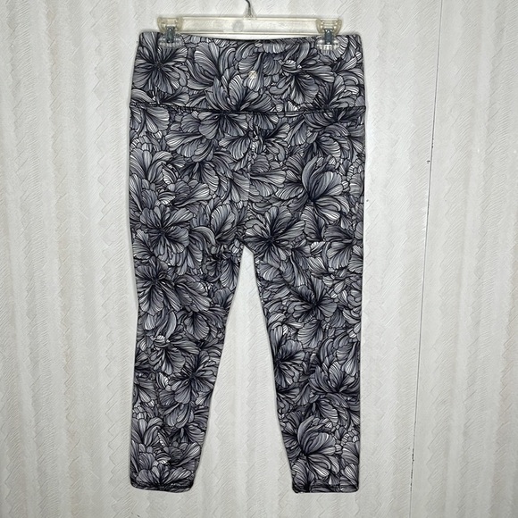 ❤️ BALANCE Graphic Leggings Size XL - Picture 3 of 4